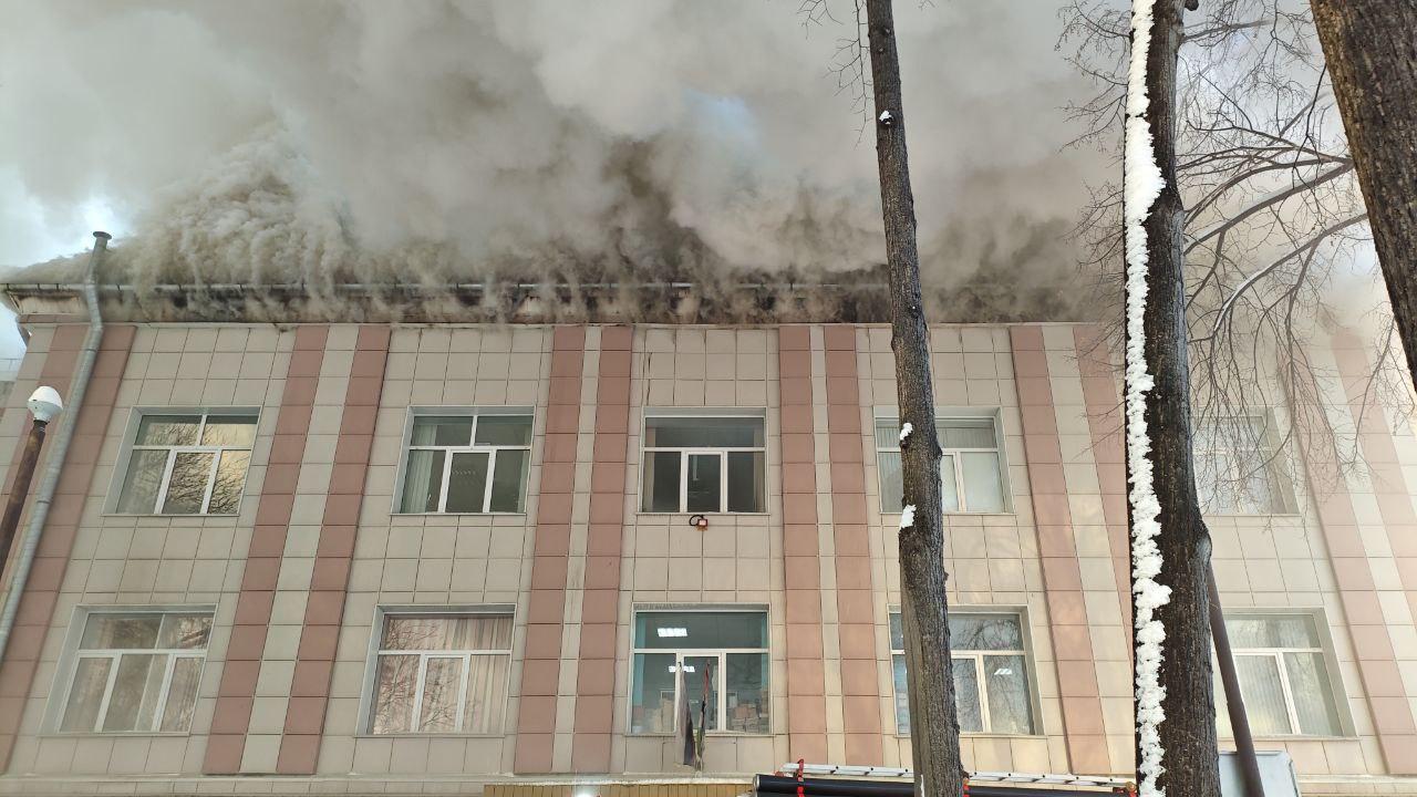 Фото Опубликованы фото пожара в Новосибирском колледже № 1 2 - Сиб.ФМ Фото Опубликованы фото пожара в Новосибирском колледже № 1 2